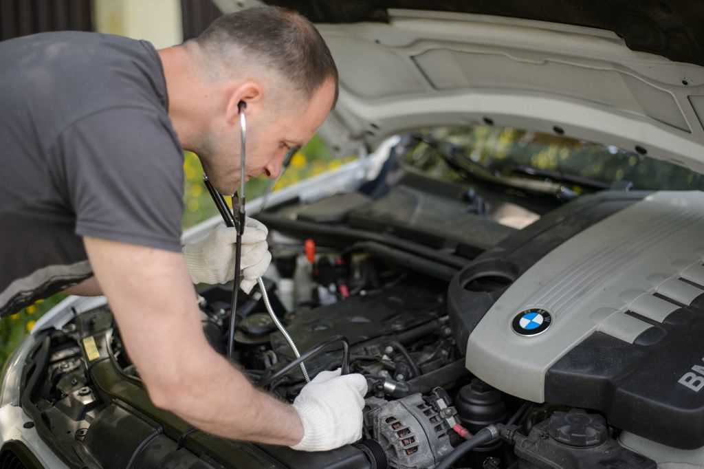 Причины стука в двигателе BMW