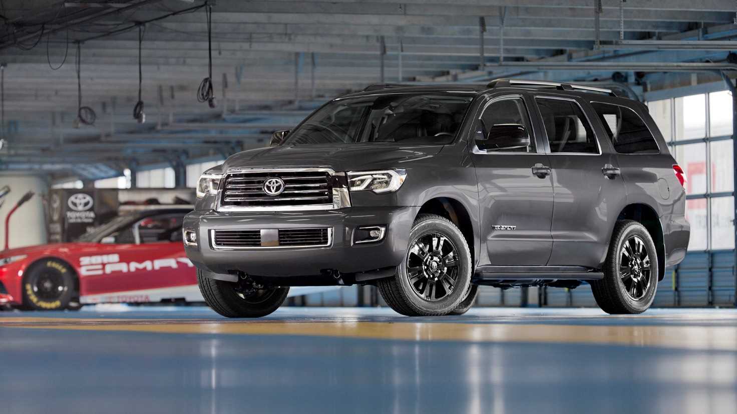 Toyota модернизировала пикап Tundra и внедорожник Sequoia