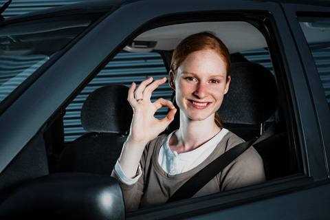Зображення, що містить автомобіль, дзеркало заднього виду, сидіння, автокрісло

Автоматично згенерований опис