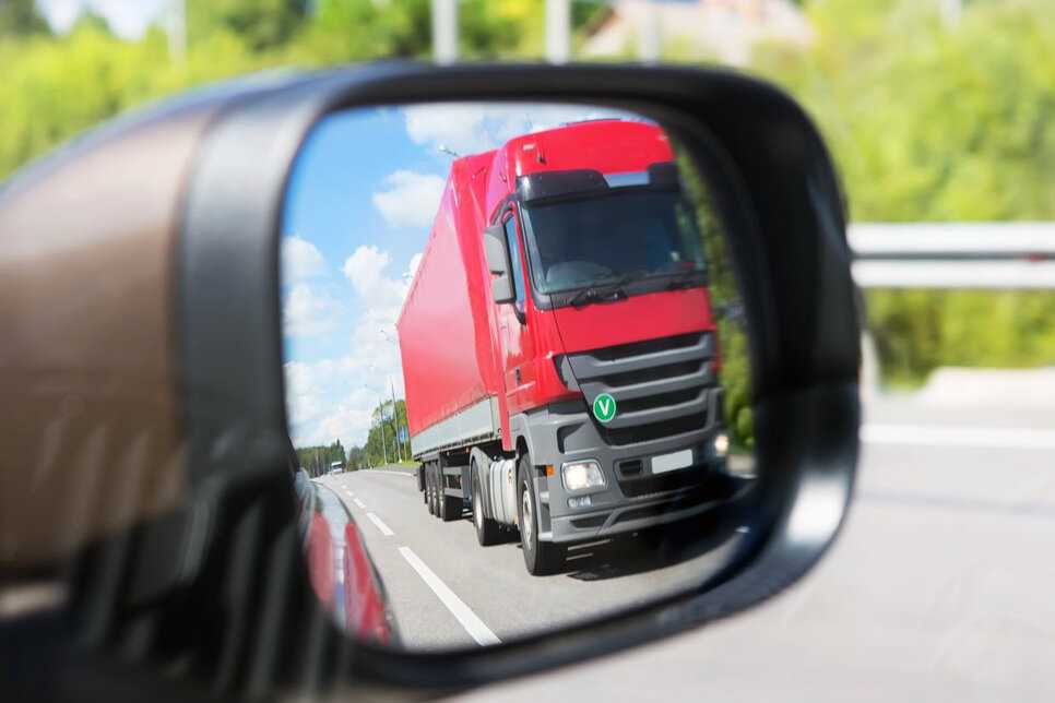 Думать за всех: разбираем типичные ошибки водителей грузовиков