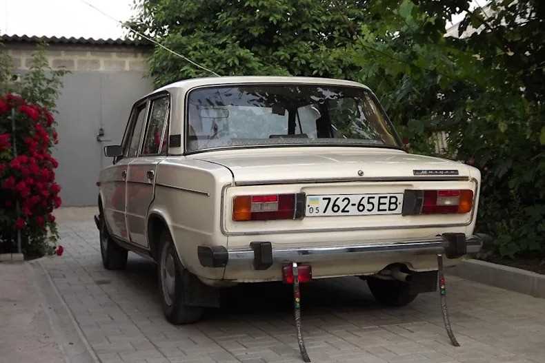 Почему к бамперам советских автомобилей крепили резиновые хвостики | MAXIM