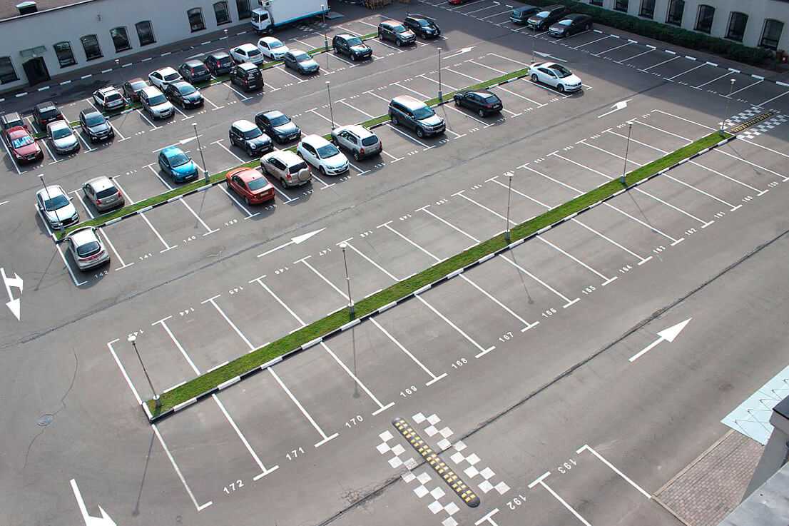 Разметка парковки: стандарты и нюансы
