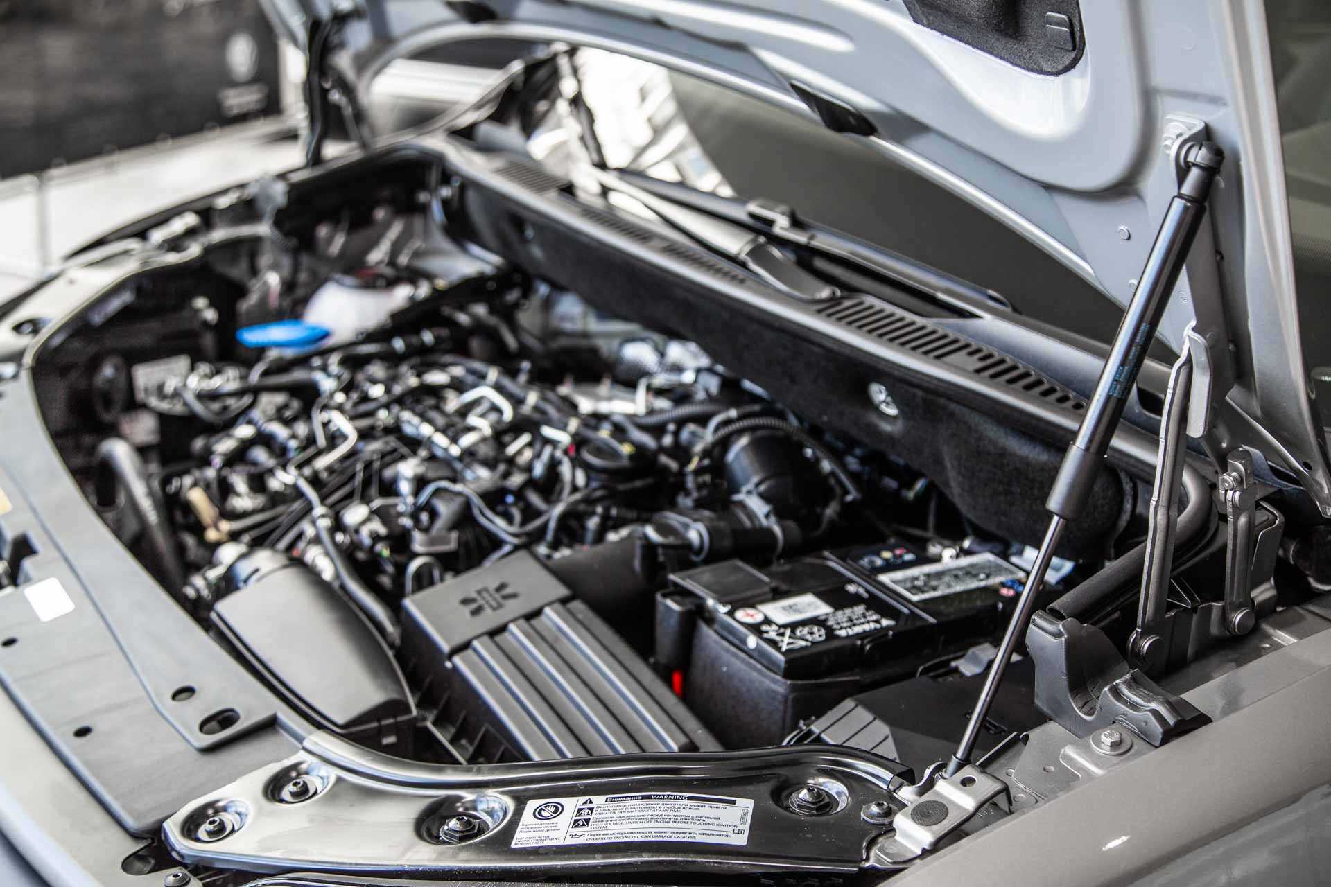 Фото двигателя и моторного отсека Volkswagen Caddy | Сайт официального  дилера Volkswagen