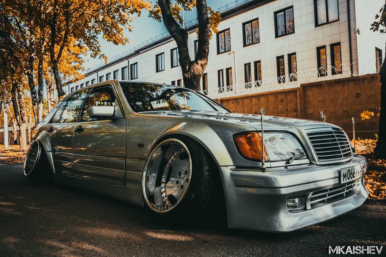 Mercedes-Benz w140