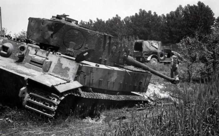 Чому у німецьких підбитих танків «Тигр» гармати спрямовані вниз