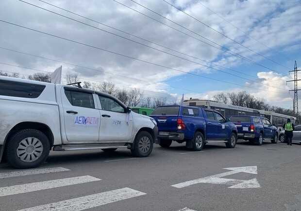 Евакуація на автомобілі: пробки, маршрути, харчування та проживання -  Запоріжжя Vgorode.ua