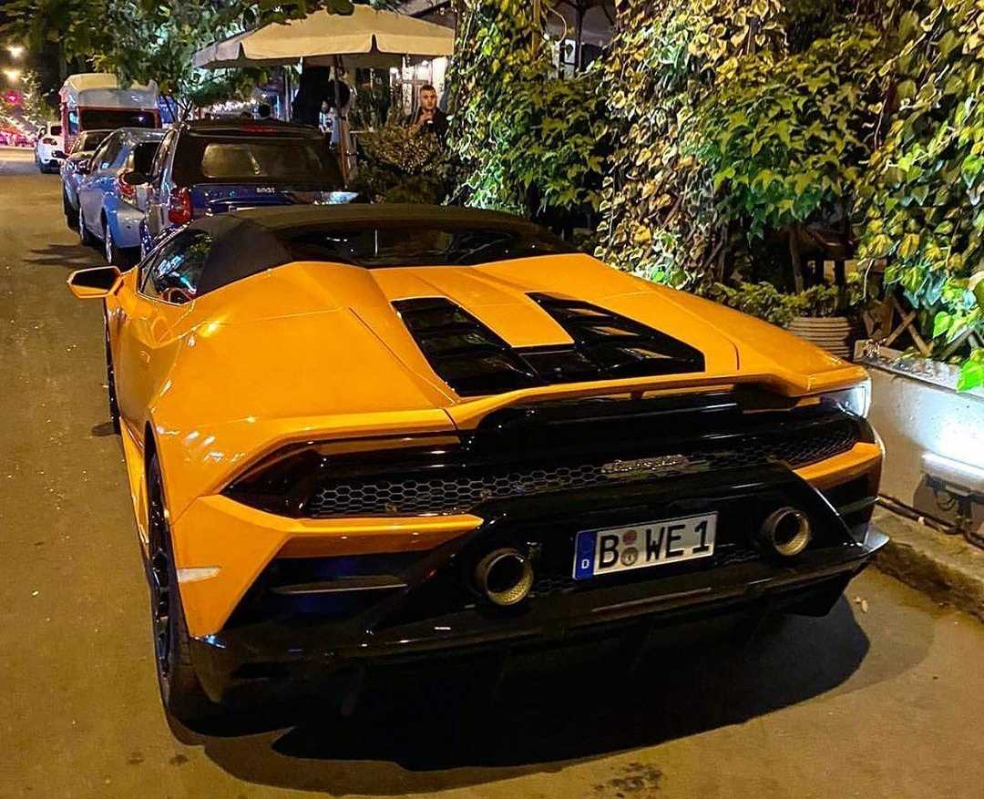 В Україні з&#39;явився новий суперкар Lamborghini