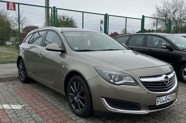 Продаж авто Opel Insignia 2016 р. Дизель  ціна $ 12000 у м. Володимир-Волинський
