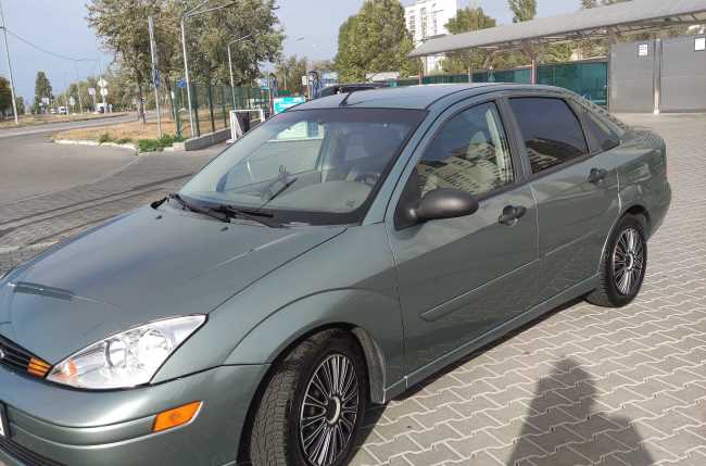 Продаж авто Ford Focus 2004 р. Бензин  ціна $ 4000 у м. Київ
