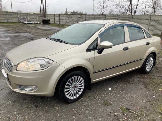 Продаж авто Fiat Linea 2012 р. Бензин  ціна $ 5400 у м. Київ