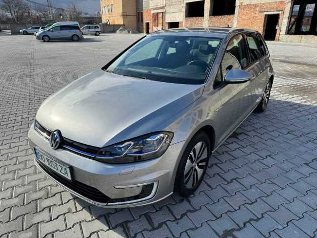 Продаж авто Volkswagen e-Golf 2017 р. Электро  ціна $ 17490 у м. Тернопіль