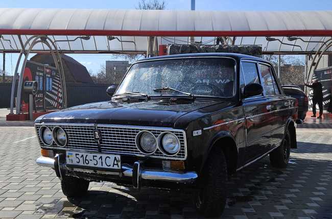 Продаж авто ВАЗ Lada 2103 1974 р. Бензин  ціна $ 350 у м. Полтава