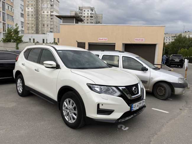 Продаж авто Nissan X-Trail 2018 р. Бензин  ціна $ 21000 у м. Полтава