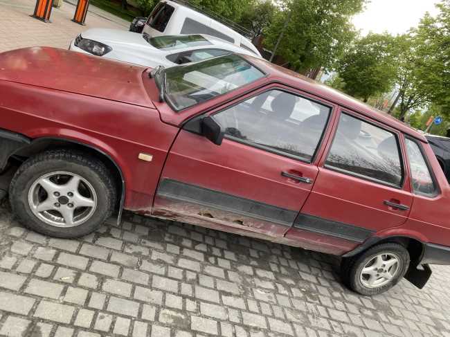 Продаж авто ВАЗ Lada 21099 1995 р. Бензин  ціна $ 1400 у м. Львів