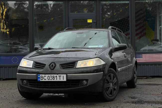 Продаж авто Renault Megane 2006 р. Бензин  ціна $ 4800 у м. Львів
