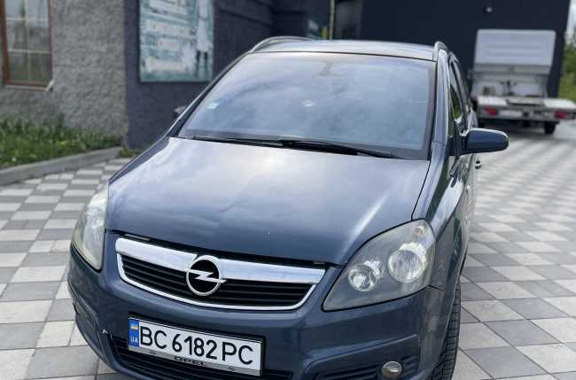 Продаж авто Opel Zafira 2006 р. Дизель  ціна $ 5300 у м. Самбір