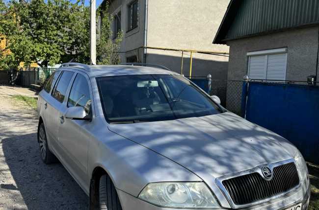 Продаж авто Skoda Octavia 2007 р. Дизель  ціна $ 6200 у м. Тячів