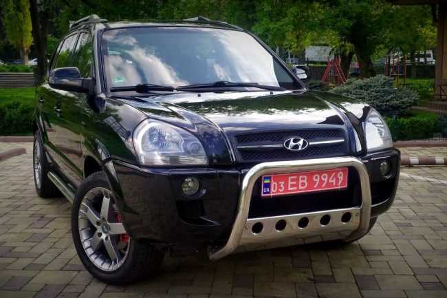 Продаж авто Hyundai Tucson 2006 р. Газ/Бензин  ціна $ 8800 у м. Кременчук