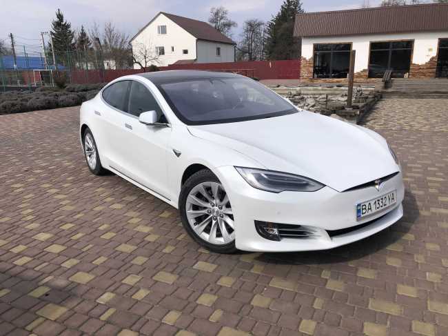 Tesla Model S