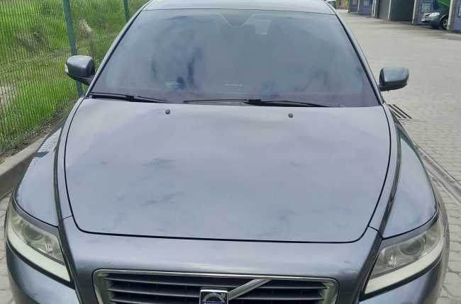 Volvo V50