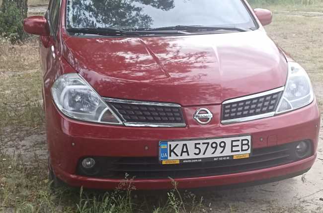 Nissan Tiida