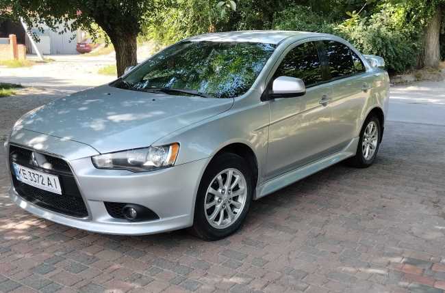 Mitsubishi Lancer