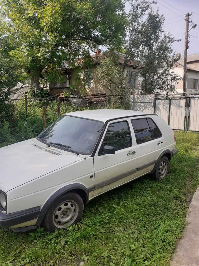 Продаж авто Volkswagen Golf 1989 р.   ціна $ 1500 у м. Івано-Франківськ