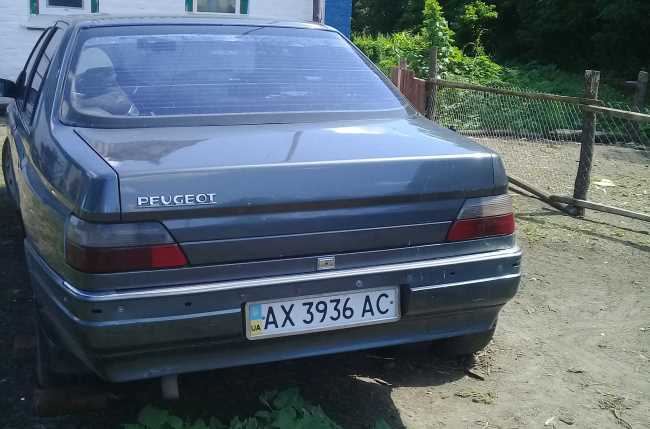 Peugeot 605