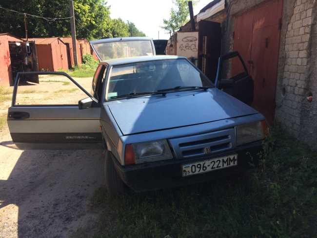 Продаж авто ВАЗ Lada 2108 1990 р. Газ/Бензин  ціна $ 1200 у м. Чернігів