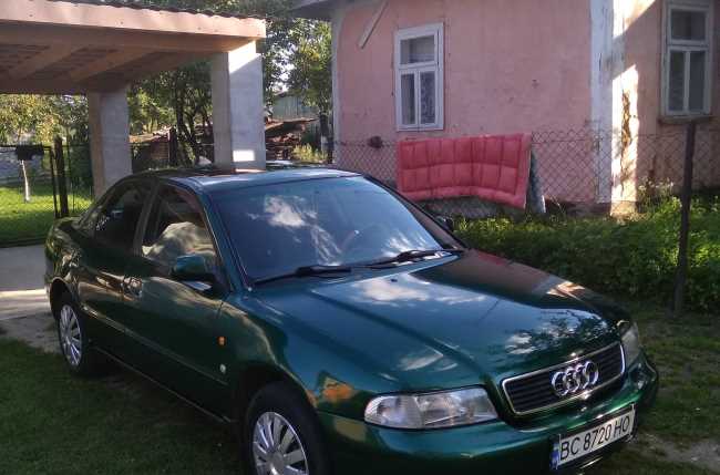 Продаж авто Audi A4 1996 р. Газ/Бензин  ціна $ 4400 у м. Дрогобич
