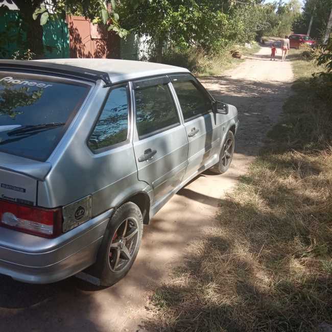 Продаж авто ВАЗ Lada 2114 2009 р. Бензин  ціна $ 3200 у м. Харків
