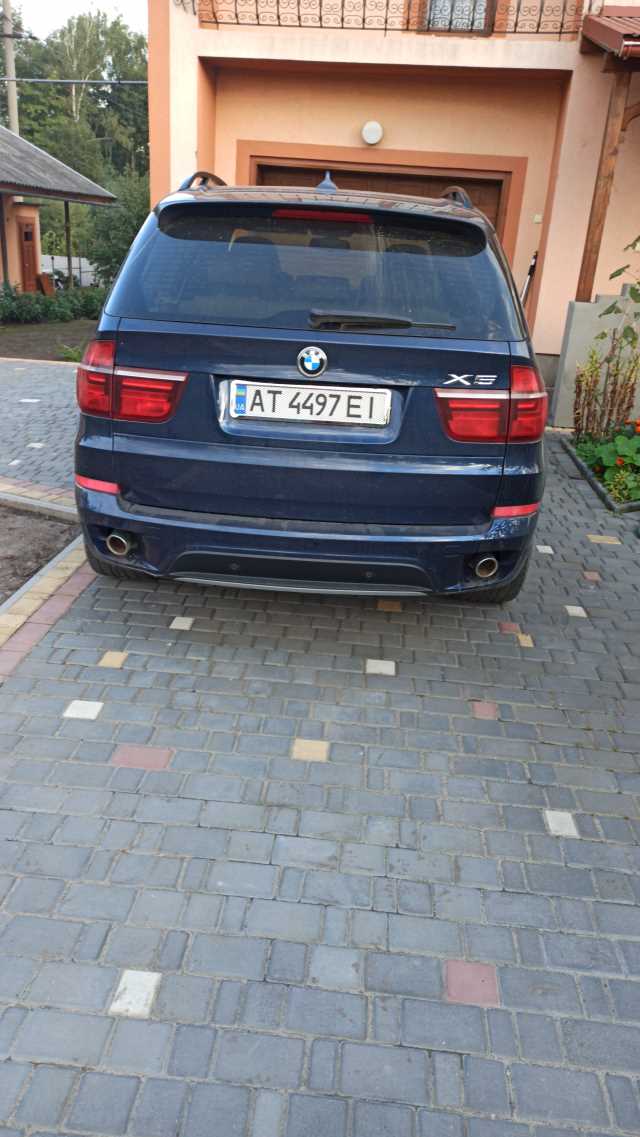 Продаж авто BMW X5 2013 р. Дизель  ціна $ 23000 у м. Коломия