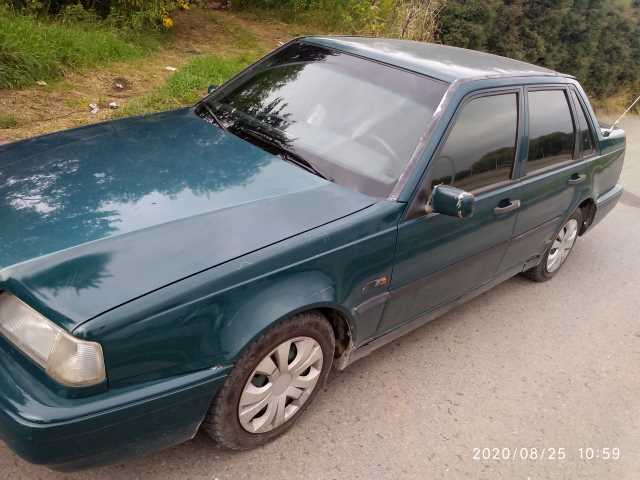 Продаж авто Volvo 460 1996 р. Бензин  ціна $ 2500 у м. Львів