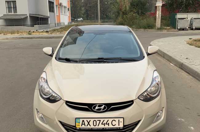 Hyundai Elantra