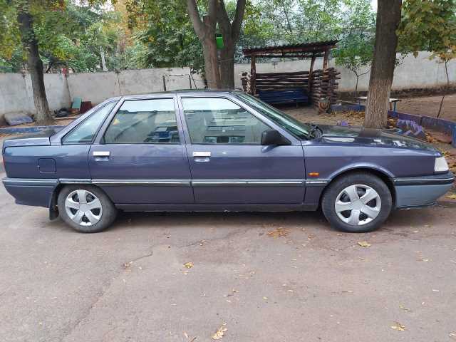 Renault 21