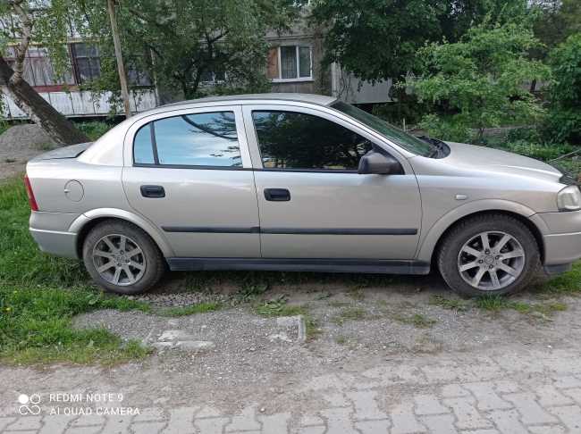 Продаж авто Opel Astra 2006 р. Газ/Бензин  ціна $ 4800 у м. Новоселиця