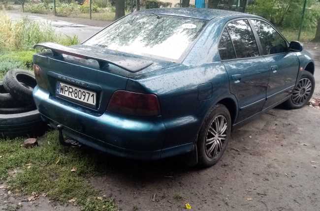 Mitsubishi Galant