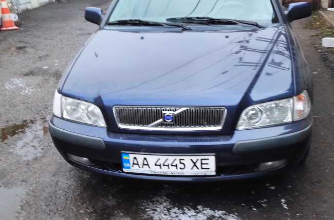 Volvo V40