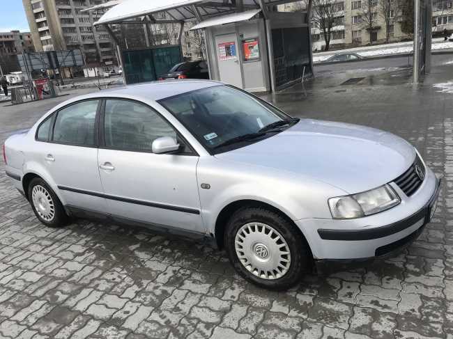 Продаж авто Volkswagen Passat 1997 р.   ціна $ 3800 у м. Львів