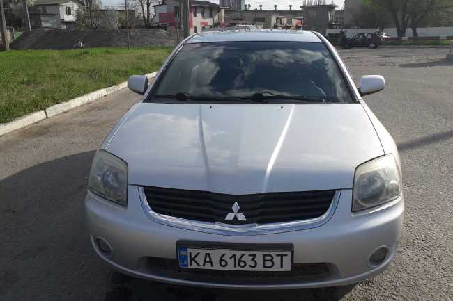 Mitsubishi Galant