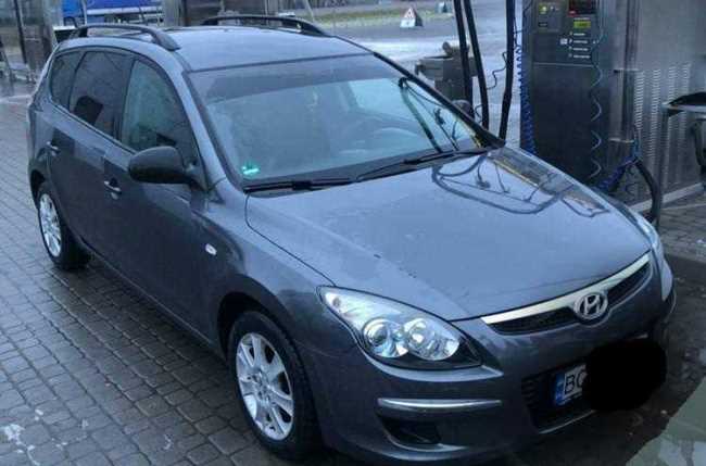 Продаж авто Hyundai i30 2009 р. Дизель  ціна $ 5800 у м. Львів