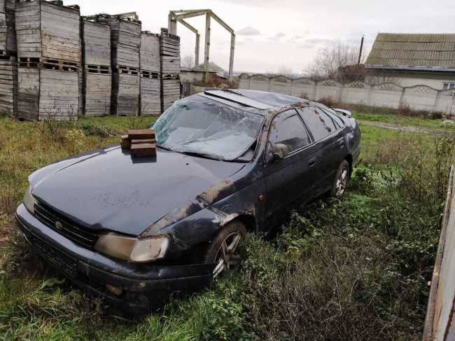Продаж авто Toyota Carina 1994 р. Газ/Бензин 1998 ціна Договірна у м. Чернівці