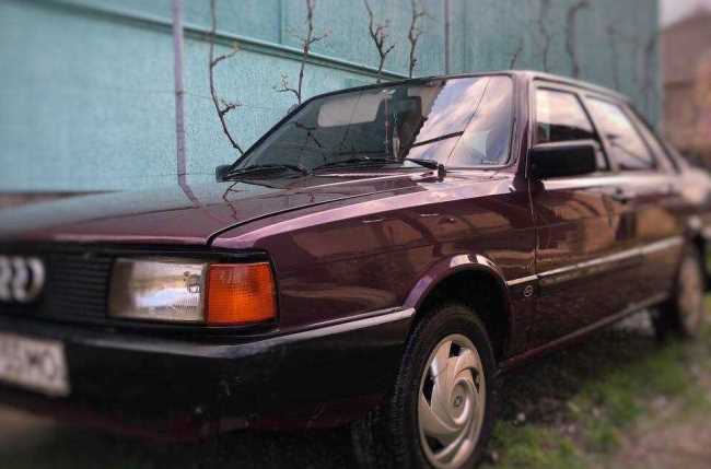 Audi 80