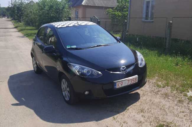 Mazda 2