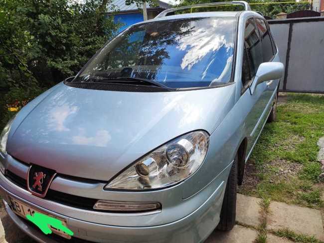 Peugeot 807