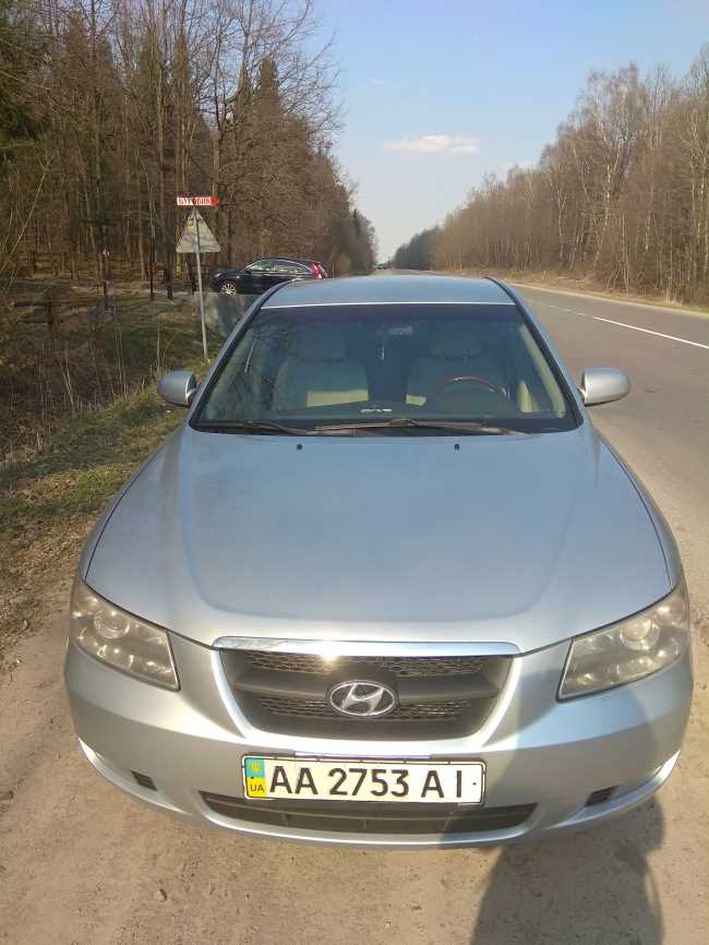 Продаж авто Hyundai Sonata 2006 р.   ціна $ 6000 у м. Івано-Франківськ