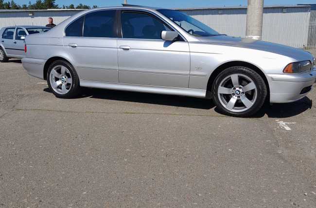 Продаж авто BMW 5 Series 2003 р. Бензин  ціна $ 6300 у м. Київ