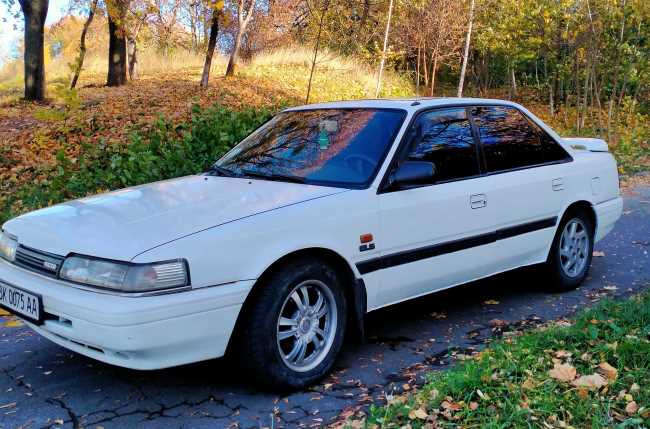 Продаж авто Mazda 626 1991 р. Бензин  ціна $ 2100 у м. Рівне