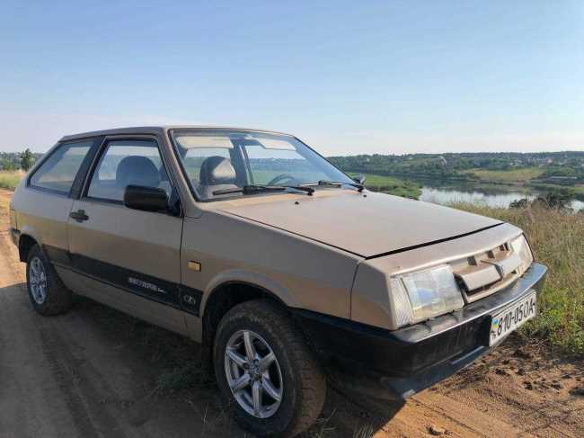 Продаж авто ВАЗ Lada 2108 1989 р. Бензин  ціна $ 1200 у м. Одеса