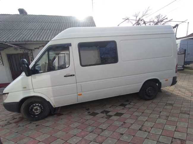 Mercedes-Benz Sprinter